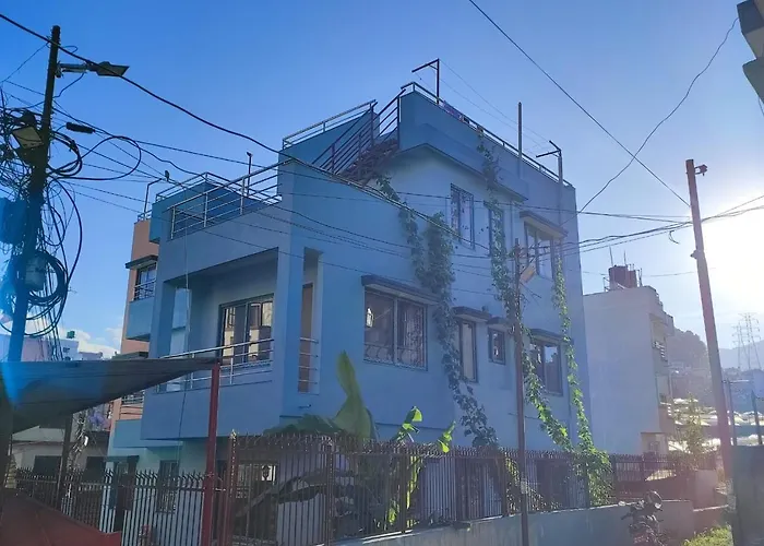Authentic Nepali In 994 Sqft Flat In Peaceful Envirnment Near Swayambbhu * Katmandú